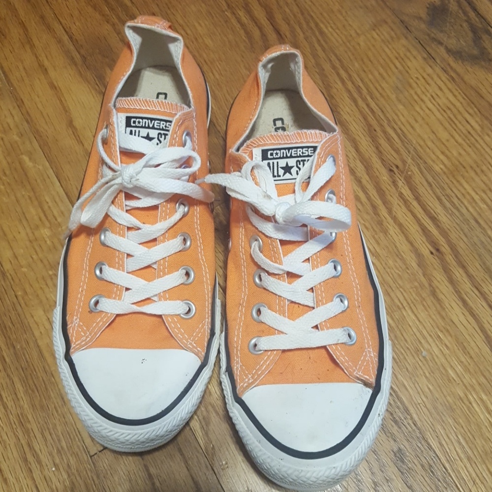 Orange low top converse
